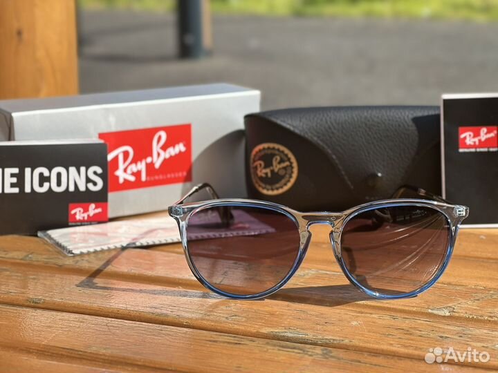 Солнцезащитные очки Ray-Ban RB-4171 Erika