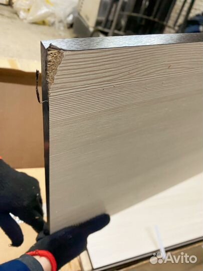 Шкаф распашной с зеркалом