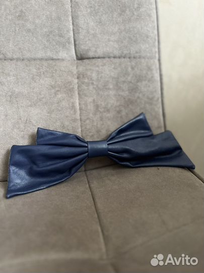 Заколка бант из экокожи