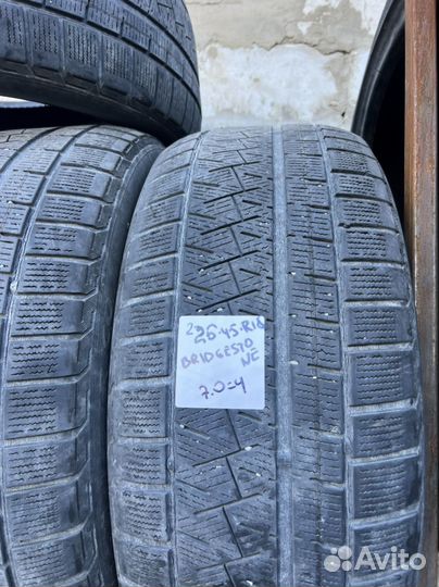 Bridgestone Blizzak Ice 225/45 R18