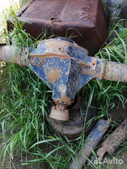 Задний мост мерседес 407д