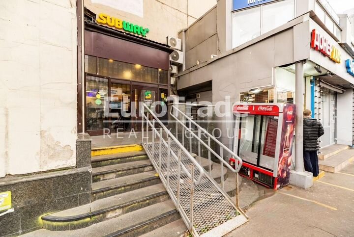 Сдам торговое помещение, 225 м²