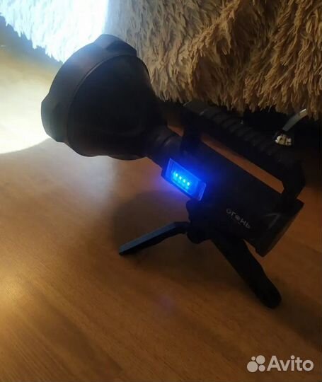Новый, самый мощный фонарь, светит до 1500м