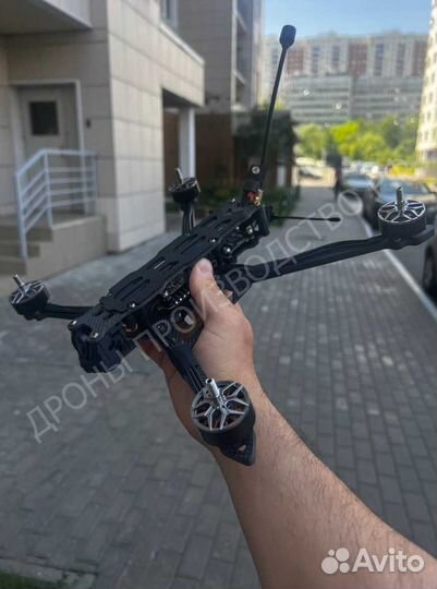 Квaдpoкoптеp фпв Пиранья 7 и 10 дюймoв