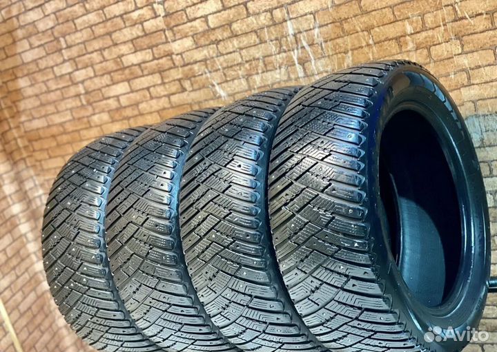 Goodyear Ultragrip Ice Arctic 215/55 R16