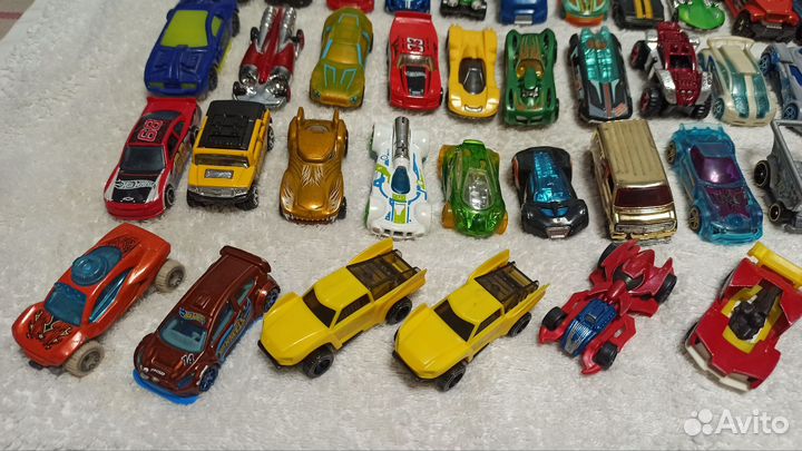Машинки hot wheels