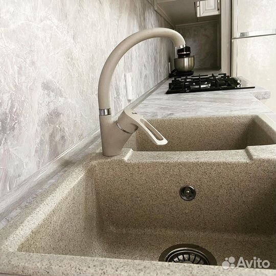 Кухня новая кухонный гарнитур