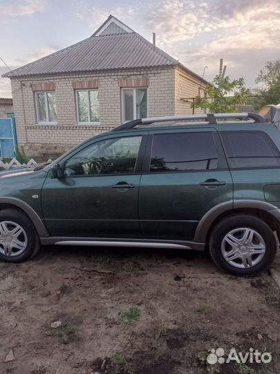 Mitsubishi Outlander 2.4 AT, 2006, 230 000 км