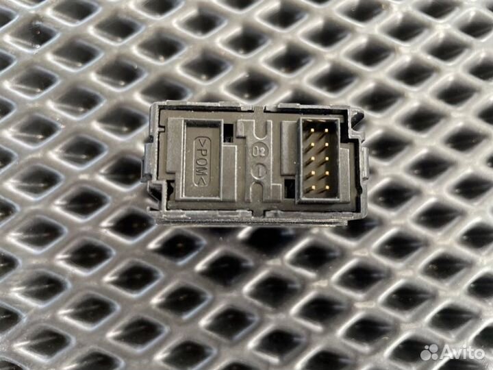 Переключатель блокировки дифференциала Volvo Fh4