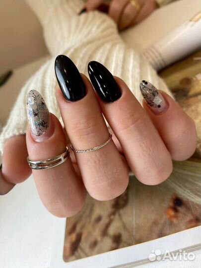 Маникюр, педикюр, наращивание ногтей