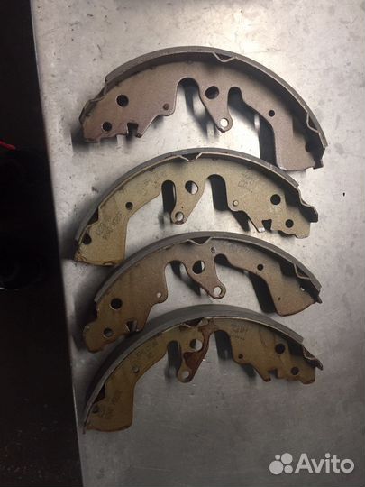 4228.00 колодки задние барабанные Suzuki