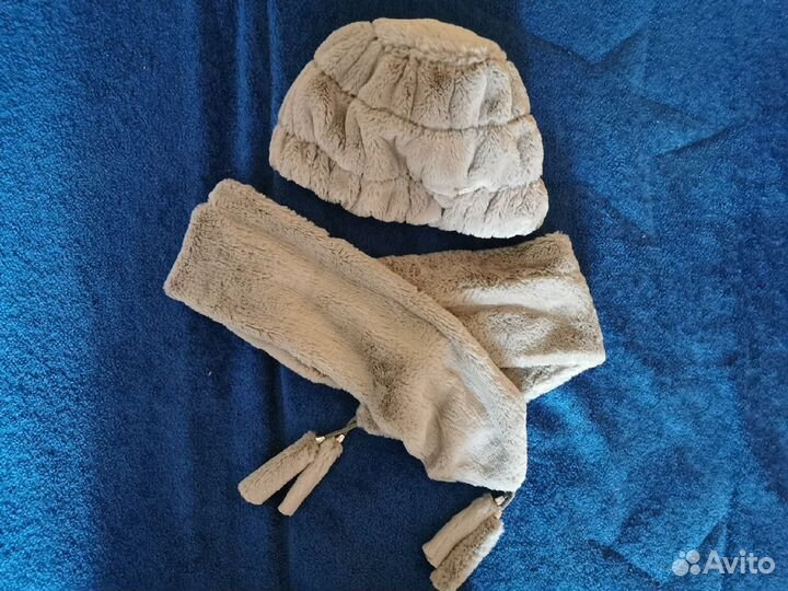 Шапка и шарфик из искусственного меха