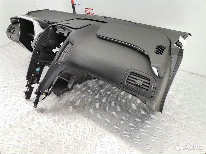 Торпедо (панель передняя) для Chevrolet Volt 1