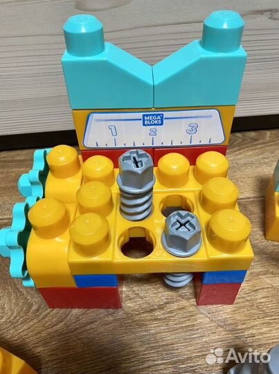 Конструктор mega bloks «строитель с дрелью»