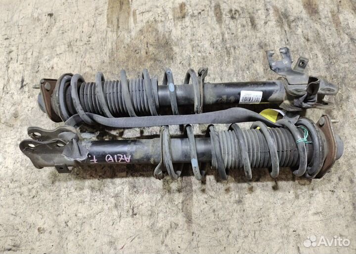 Стойки амортизаторов комплект nissan cube z10