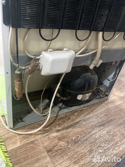 Холодильник бу Indesit