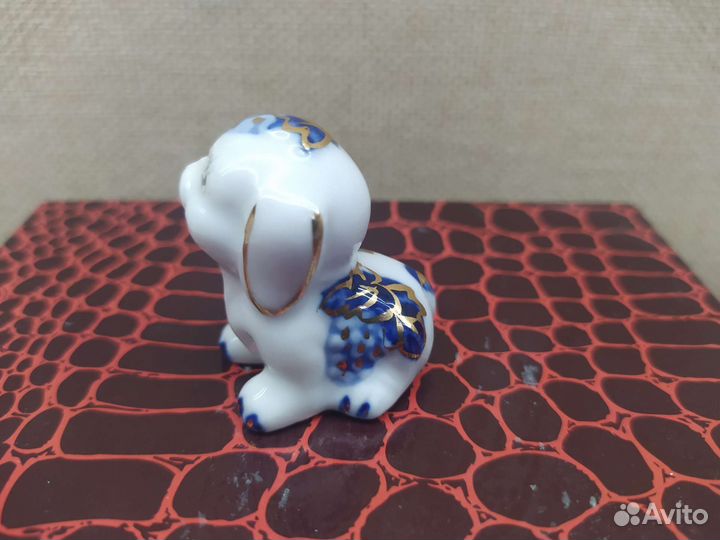 Фарфоровые статуэтки