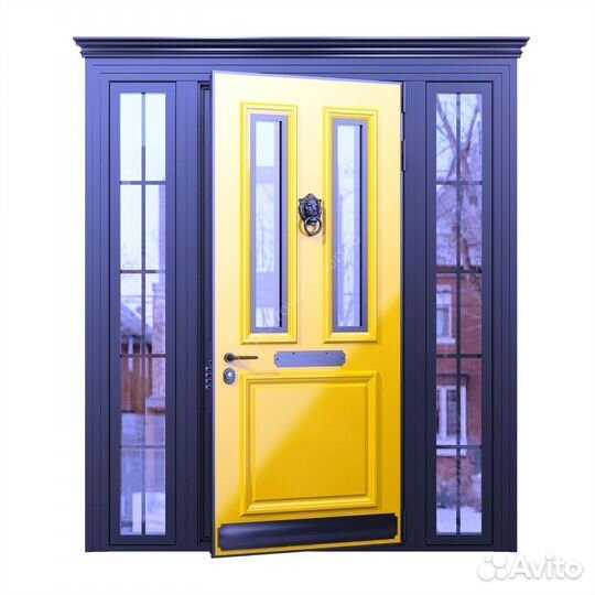 Парадная входная дверь в дом. Уличная дверь