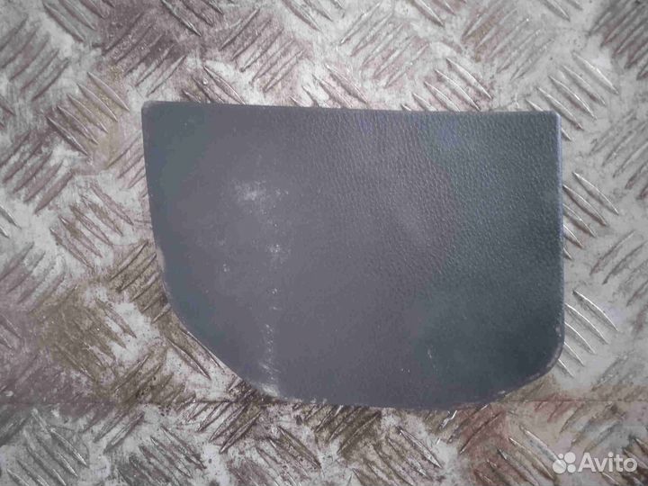 Накладка на торпедо боковая правая Митсубиши Лансе