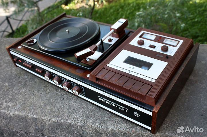 Стереомагнитоэлектрофон 