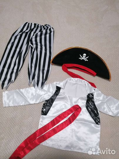 Костюм пирата для мальчика 5-6лет