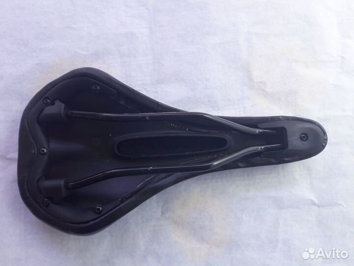 Седло велосипедное GT. Новое