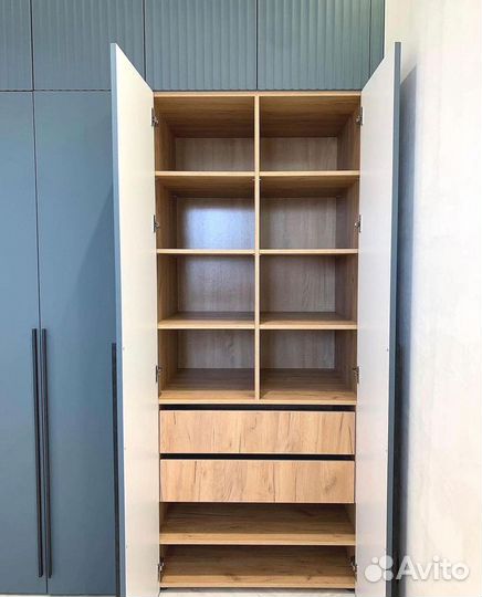 Шкаф в прихожую