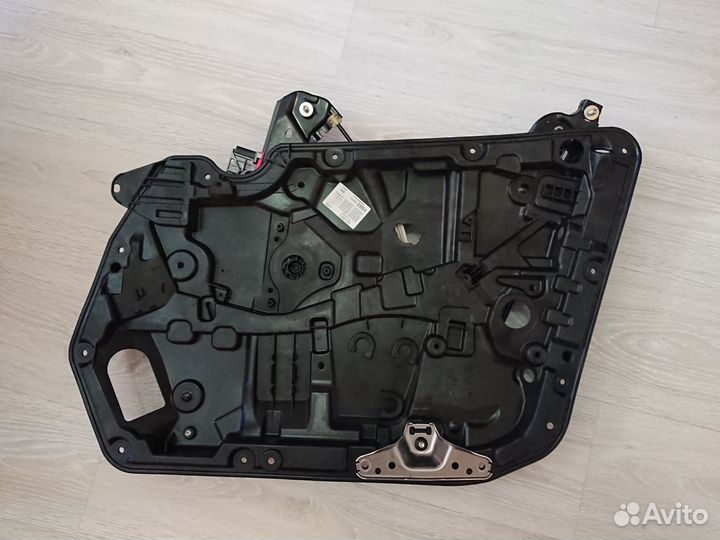 Стеклоподъемник передний правый мерседес CLS W257