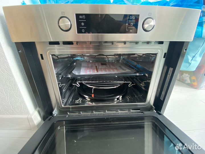 Духовой шкаф с свч