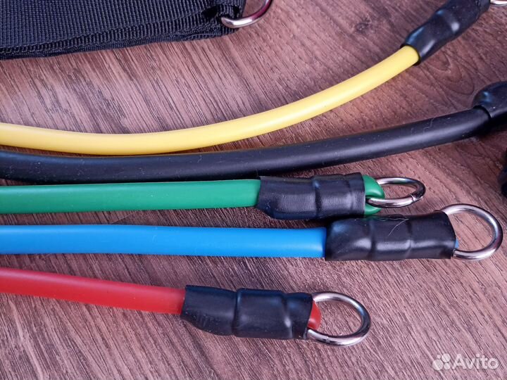 Эспандеры для фитнеса, жгуты для занятий спортом