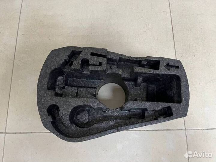 Ящик инструментов Volkswagen Polo Sed RUS 2011