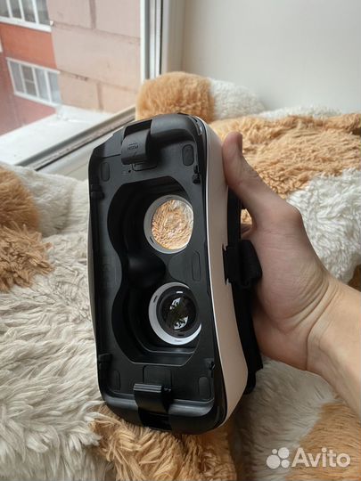 Очки виртуальной реальности Samsung Gear VR