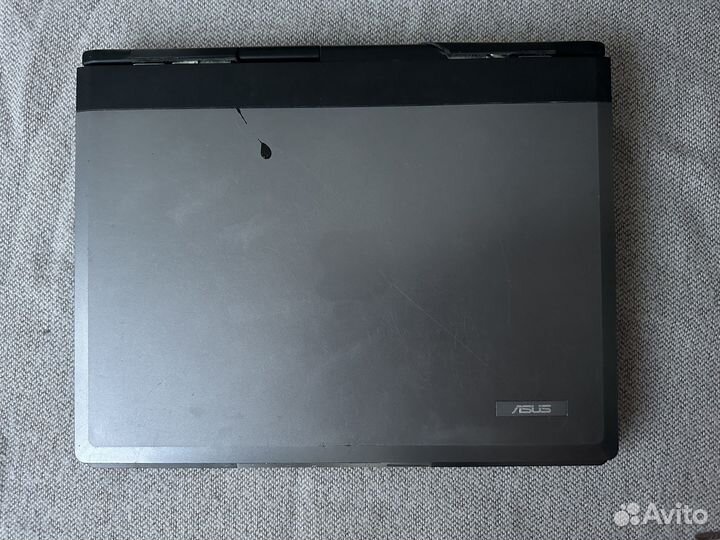 Ноутбук asus