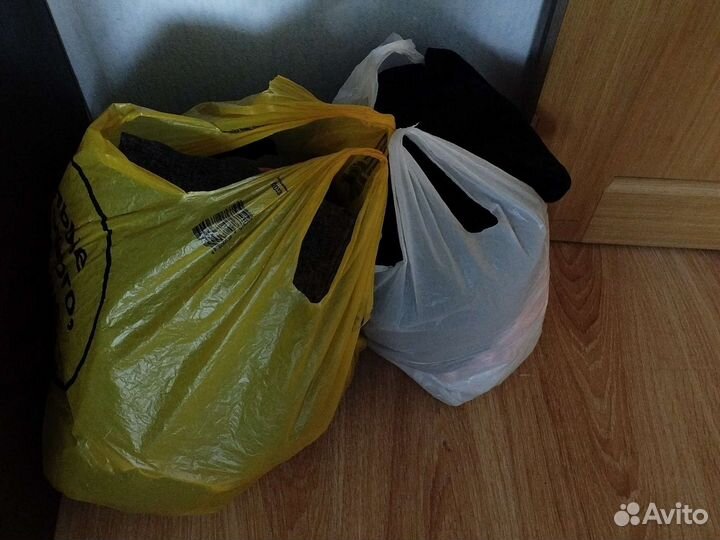 Отдам одежду для девочки 146