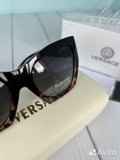Солнцезащитные очки женские Versace новые