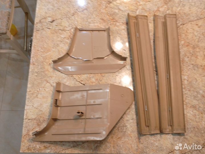 Пластик салона Мерседес c202