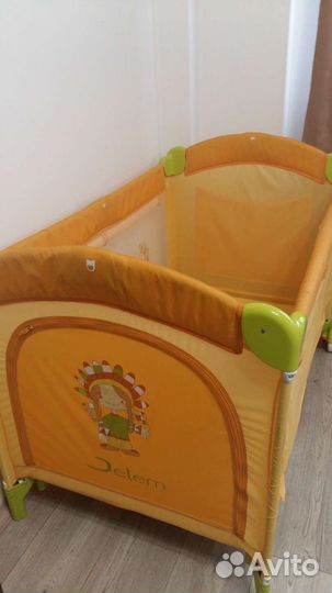 Кроватка манеж