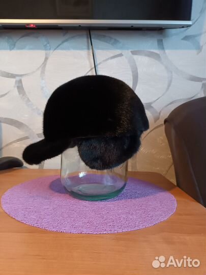 Продам норковую кепку (бейсболку)