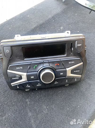 Штатная магнитола LADA vesta