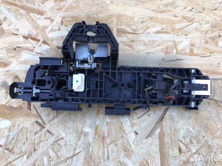 Ручка двери задняя правая Mercedes-Benz C W204 1.8