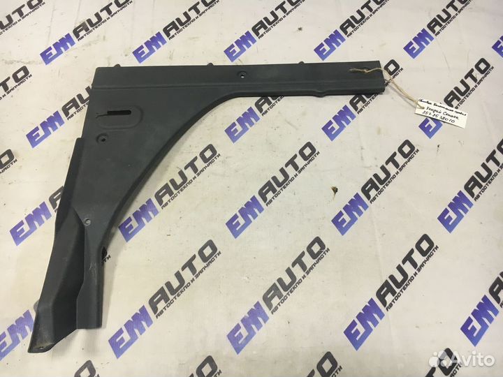 Обшивка багажника правая Хендай Соната