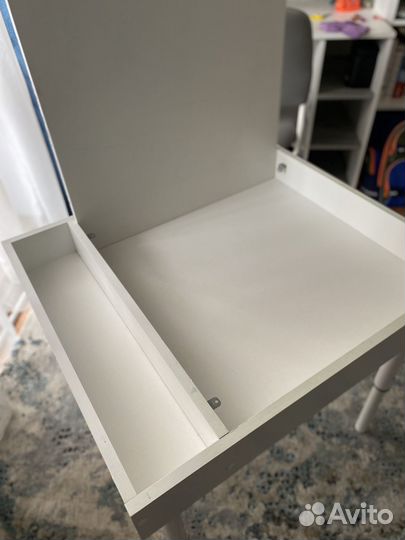 Детский стол для игр с песком