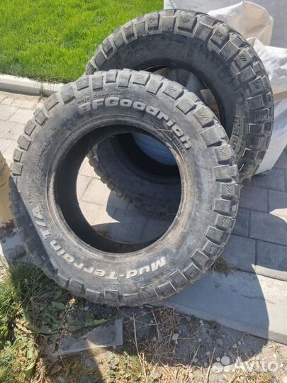 Bfgoodrich Mud-Terrain T/A KM2 255/70 R17 121Q