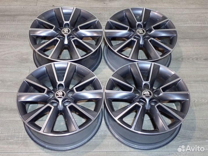 Комплект R17 оригинальных дисков Skoda Yeti 2к