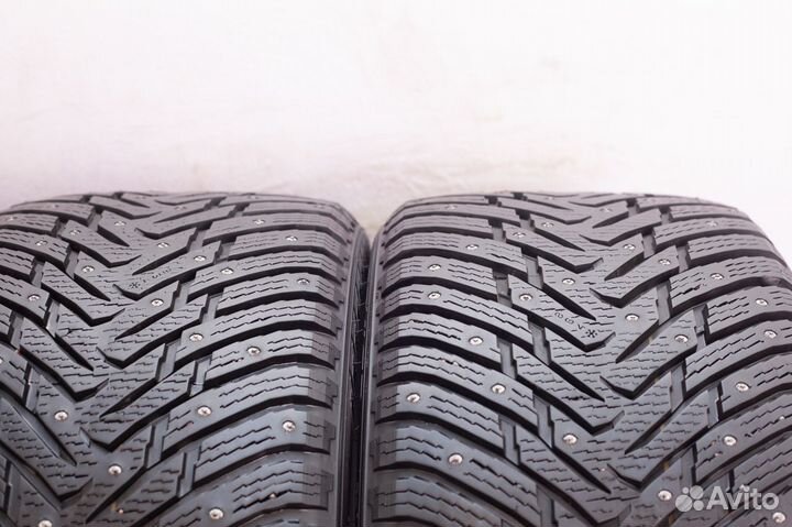 Nokian Tyres Hakkapeliitta 8 245/40 R19 и 285/35 R19 98T