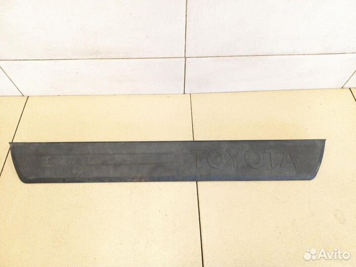 Накладка порога (внутренняя) Hi Lux 2015