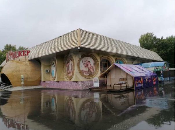 Продам торговое помещение, 292 м²