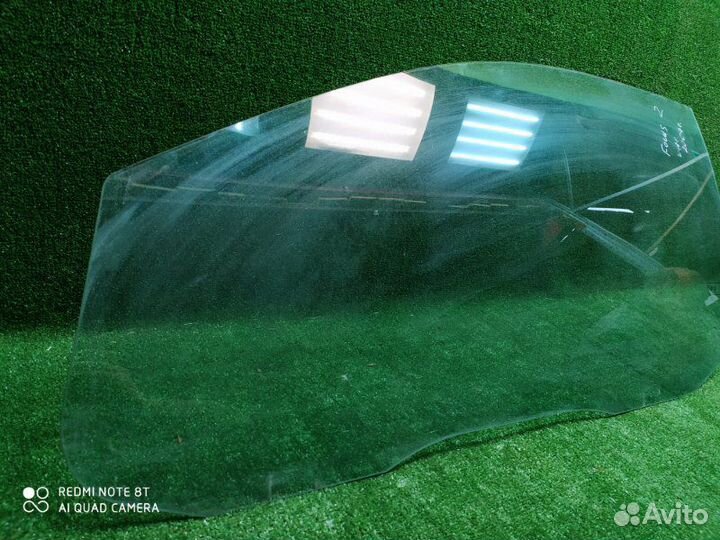 Стекло двери переднее левое Ford Focus 2 2005-2012