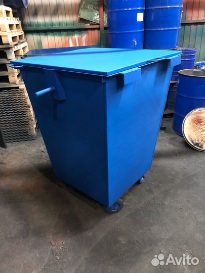 Мусорный контейнер