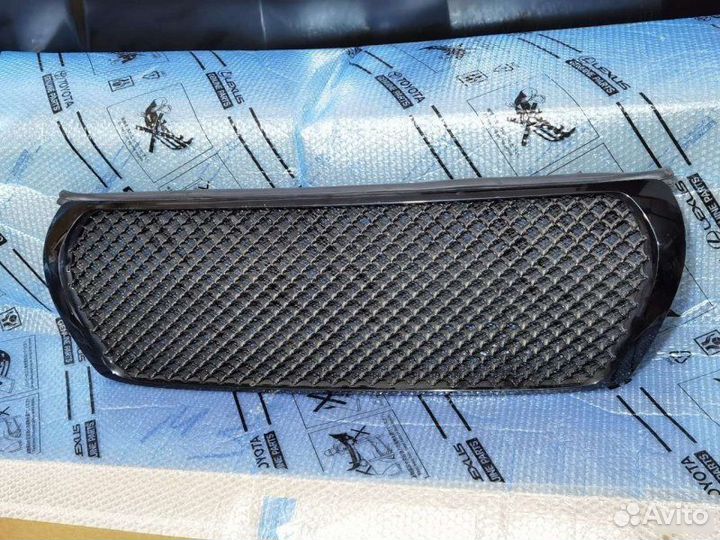 Решетка Toyota Land Cruiser 200 2008-2012